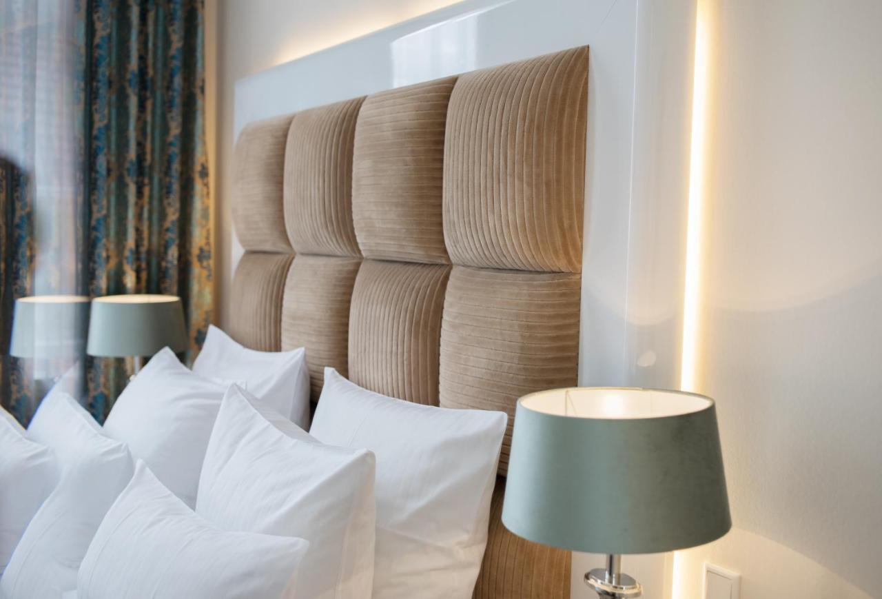 Koenig'S Hotel Am Schlosspark เรดา วีเดนบรุค ภายนอก รูปภาพ